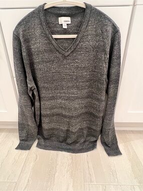 Sonoma Men's V-Neck Sweater in Charcoal Heather